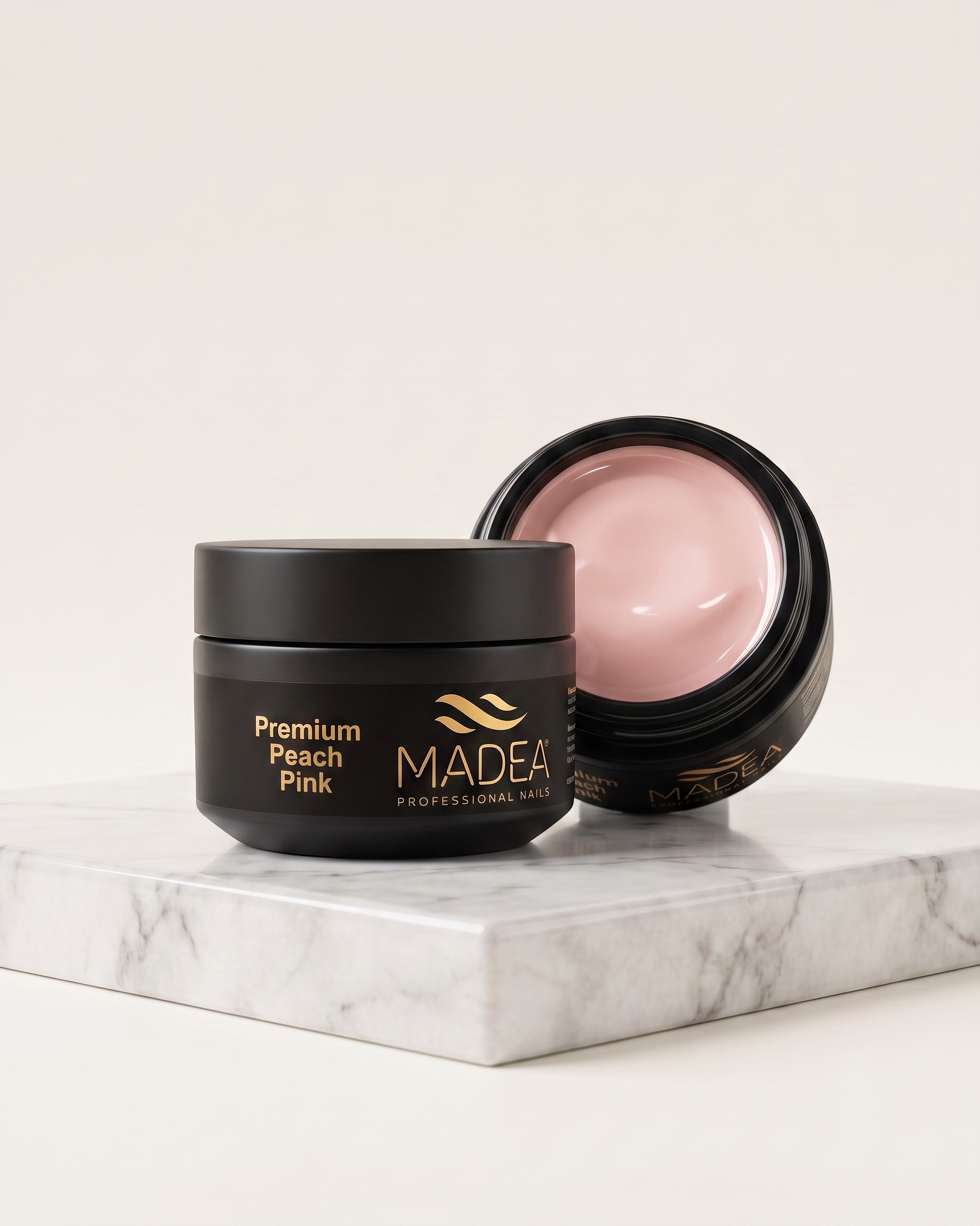 Gel costruttore Premium Peach Pink Madea da 15 ml, tonalità nude color crema, autolivellante a densità medio/alta